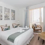 Spaces Seaside Paradise *